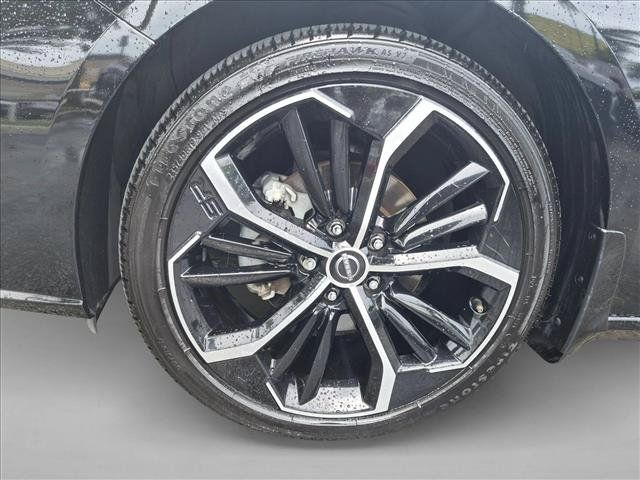 Used 2023 Nissan Altima 2.5 SR w/ SR Premium Package FWD image 22