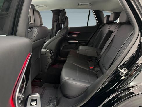 Used 2025 Mercedes-Benz GLC 350e 4MATIC image 20