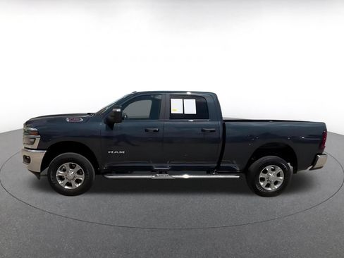 Used 2025 RAM 2500 Big Horn AWD/4WD image 9