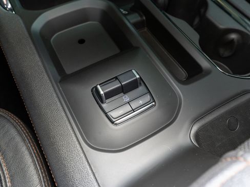 Used 2024 GMC Sierra 2500 AT4 w/ AT4 Premium Plus Package image 27