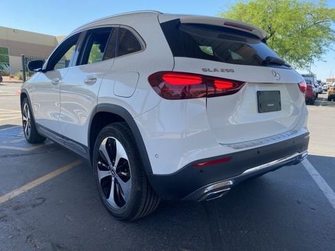 Used 2025 Mercedes-Benz GLA 250 image 2