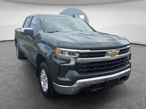 Certified 2025 Chevrolet Silverado 1500 LT AWD/4WD image 1
