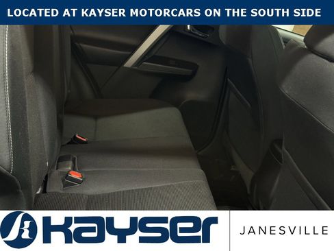 Used 2018 Toyota RAV4 XLE image 18