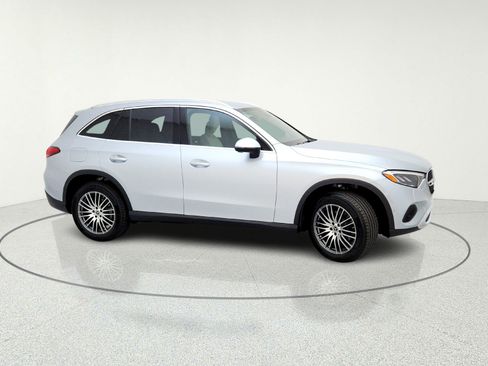 New 2026 Mercedes-Benz GLC 300 image 6