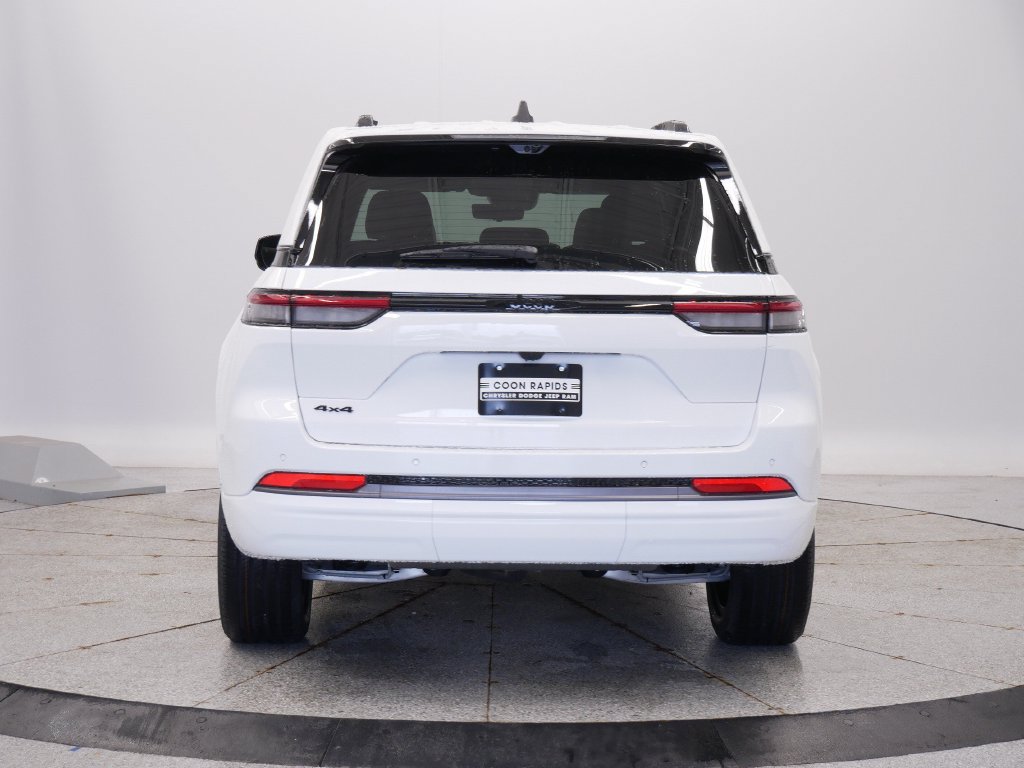 New 2027 Jeep Grand Cherokee Limited AWD/4WD image 4