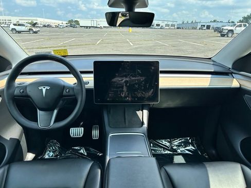 Used 2022 Tesla Model Y Performance AWD/4WD image 19