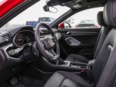 Used 2023 Audi Q3 2.0T Premium w/ 19" Wheel Package image 24