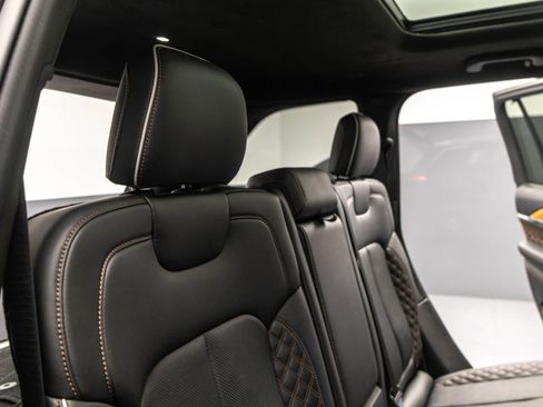 Used 2022 Jeep Grand Cherokee Summit AWD/4WD image 38