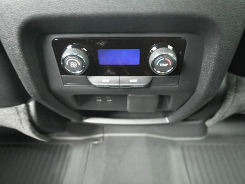 New 2026 Chevrolet Traverse LT FWD image 23