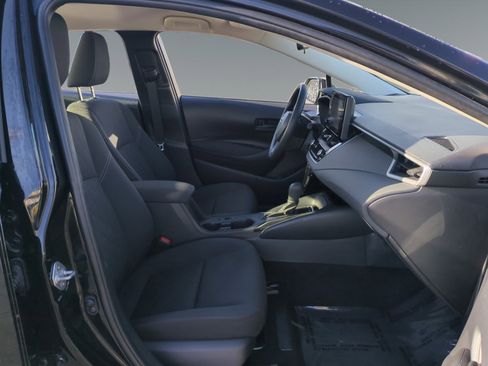 Used 2025 Toyota Corolla LE image 15