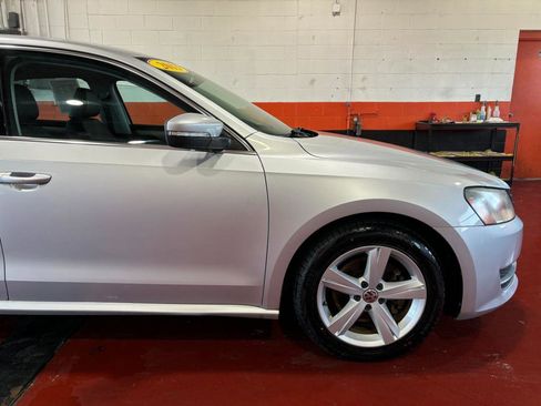 Used 2013 Volkswagen Passat 2.5 SE image 5