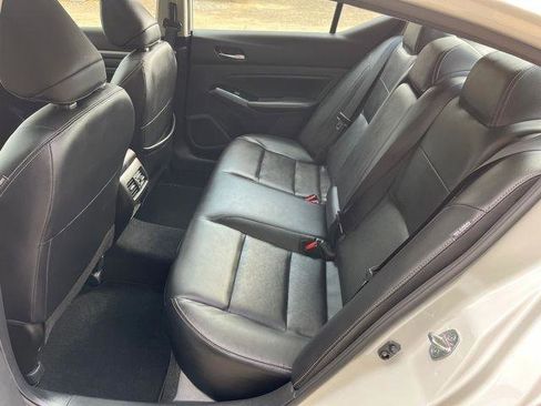 Used 2023 Nissan Altima 2.5 SL FWD image 24