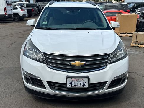 Used 2016 Chevrolet Traverse LT w/ Style and Technology Package AWD/4WD image 2
