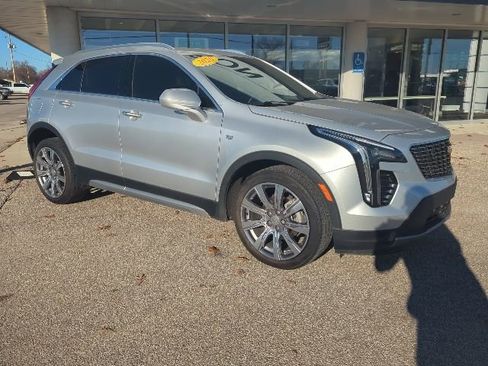 Used 2020 Cadillac XT4 Premium Luxury image 9