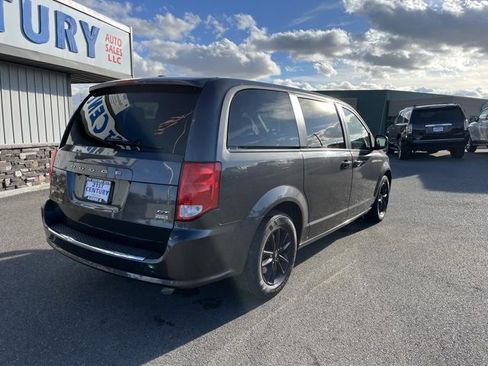 Used 2019 Dodge Grand Caravan GT image 13