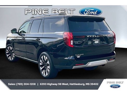Certified 2025 Ford Expedition Platinum w/ Driver's Package AWD/4WD image 2