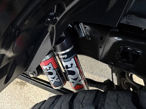 Used 2020 Jeep Gladiator Mojave image 49