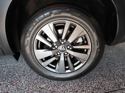 Used 2022 Nissan Pathfinder SV FWD image 29