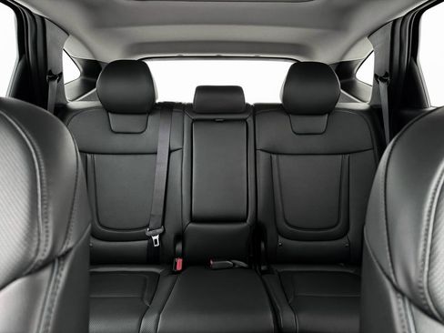 New 2025 Hyundai Tucson Limited image 17