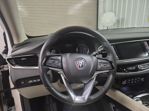 Used 2024 Buick Enclave Avenir w/ Avenir Technology Package image 17