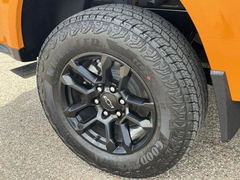 New 2026 Chevrolet Colorado Z71 w/ Midnight Edition AWD/4WD image 12