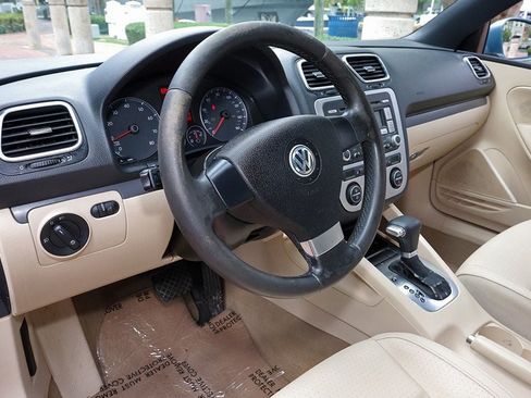 Used 2008 Volkswagen Eos 2.0T FWD image 34