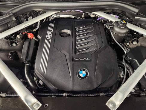 Used 2021 BMW X7 xDrive40i AWD/4WD image 33