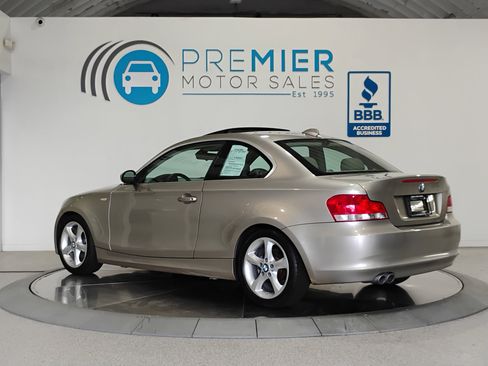 Used 2009 BMW 128i Coupe image 3