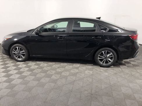 Used 2024 Kia Forte LXS image 5