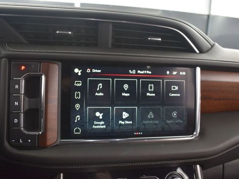 Used 2023 GMC Yukon Denali Ultimate image 23