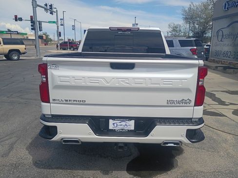 Used 2024 Chevrolet Silverado 1500 High Country w/ High Country Premium Package AWD/4WD image 7