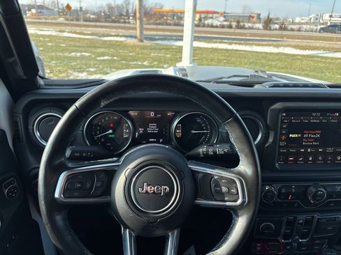 Used 2021 Jeep Wrangler Unlimited Rubicon 4xe w/ Cold Weather Group image 21