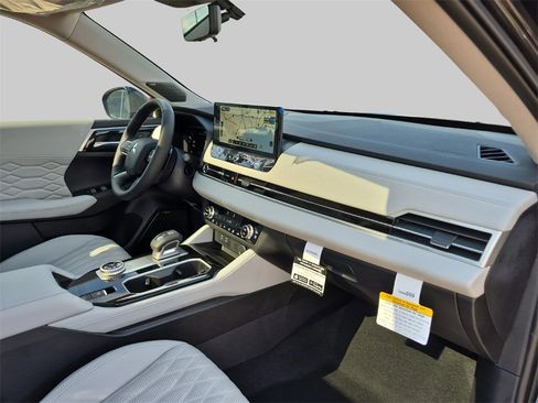 New 2025 Mitsubishi Outlander SEL image 25