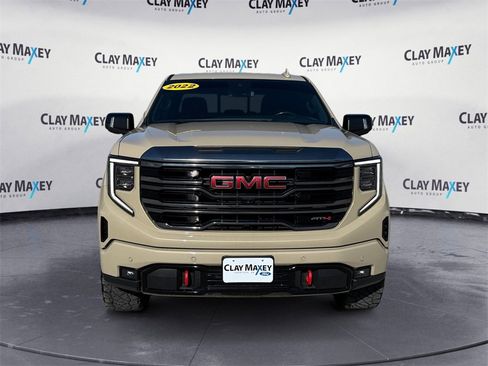 Used 2022 GMC Sierra 1500 AT4 w/ Sierra Safety Plus Package image 8