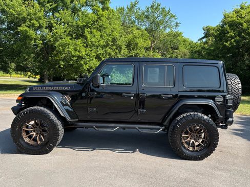 Used 2024 Jeep Wrangler Unlimited Rubicon w/ Technology Group AWD/4WD image 7