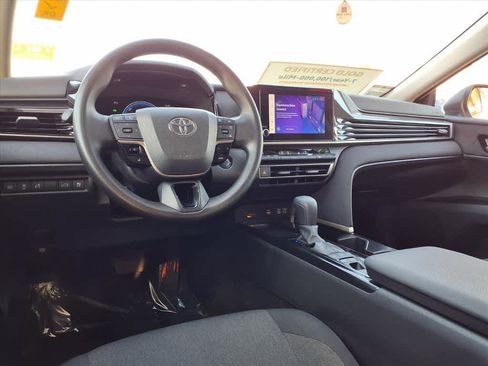 Certified 2025 Toyota Camry LE image 9