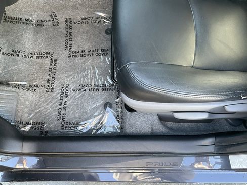 Used 2014 Toyota Prius Prime Base image 14