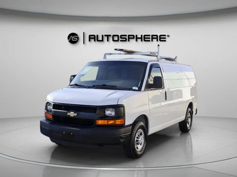Used 2016 Chevrolet Express 2500 image 4