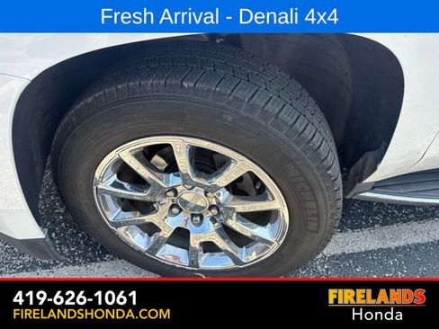 Used 2015 GMC Yukon Denali w/ Open Road Package AWD/4WD image 12