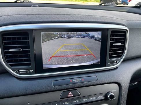 Used 2020 Kia Sportage LX image 26