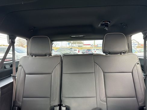 New 2026 GMC Yukon XL Elevation image 32