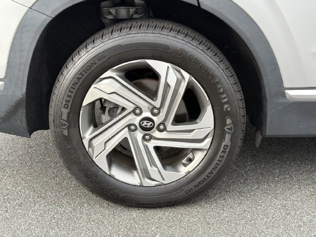 Used 2021 Hyundai Santa Fe SEL FWD image 19