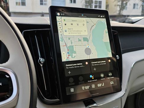 New 2026 Volvo XC60 B5 Ultra w/ Protection Package Premier image 21