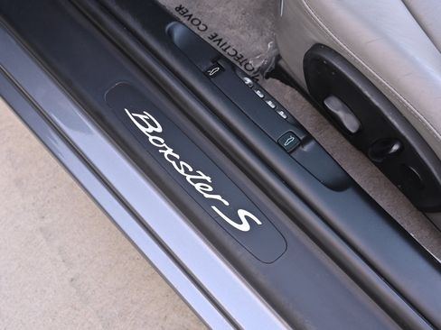 Used 2001 Porsche Boxster S RWD image 42
