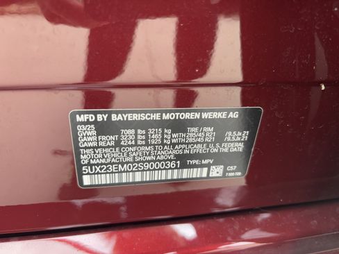 Certified 2025 BMW X7 xDrive40i AWD/4WD image 37