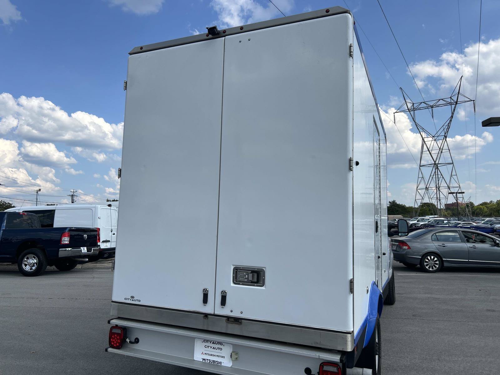 Used 2023 Ford E-350 and Econoline 350 Super Duty w/ Power Windows & Locks Group RWD image 17