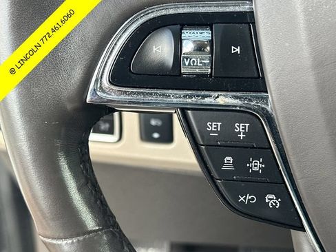 Used 2023 Lincoln Navigator Reserve RWD image 28