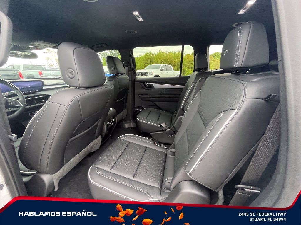 Used 2025 Buick Enclave Sport Touring w/ Super Cruise Package FWD image 13