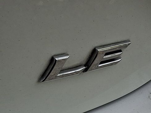 Used 2025 Toyota Camry LE FWD image 30