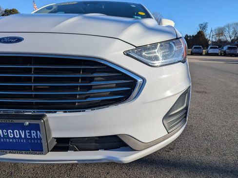 Used 2020 Ford Fusion SE image 10